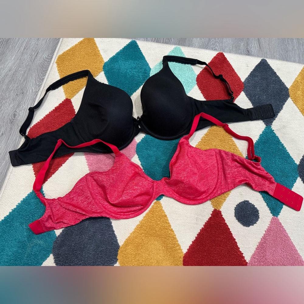(2) VS Bras ❤️💋